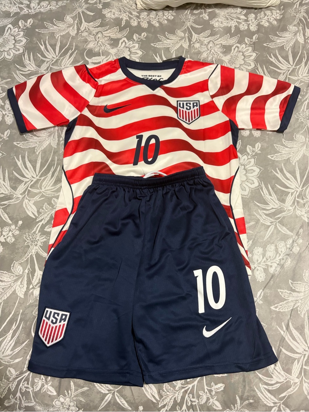 Nike Kids Red White USA Soccer Jersey and Navy Shorts Set - #10